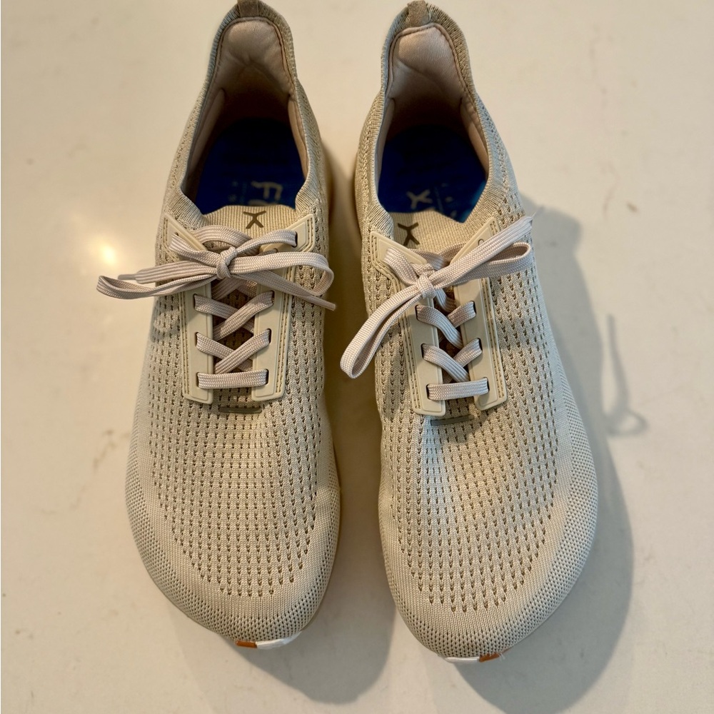 Flux Adapt Runner Shoes - Sand W10/M8.5